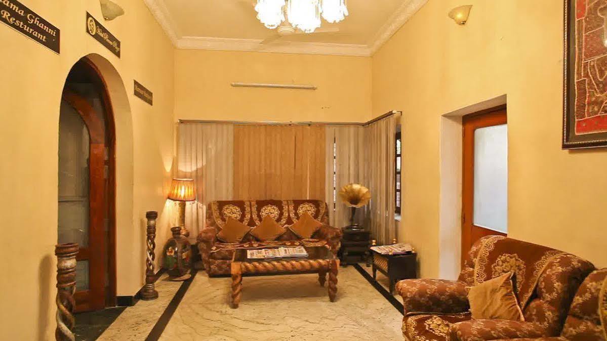 Oyo 9900 Hotel Pioneer Plaza Jodhpur  Extérieur photo
