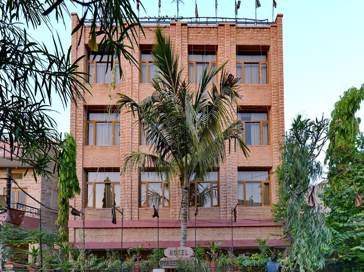 Oyo 9900 Hotel Pioneer Plaza Jodhpur  Extérieur photo